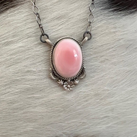 ❤️ Quality Queen Pink Conch Pendant Adjustable Necklace 18.5” Matte Sterling 10G - Picture 4 of 12
